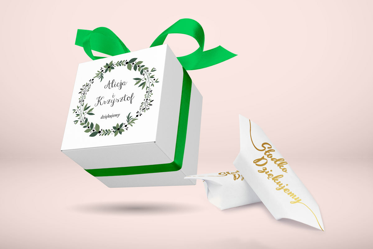 Krówki w pudełku Ozdobne pudełeczko z personalizacją - Kwiaty z nawami: Zielony wianek