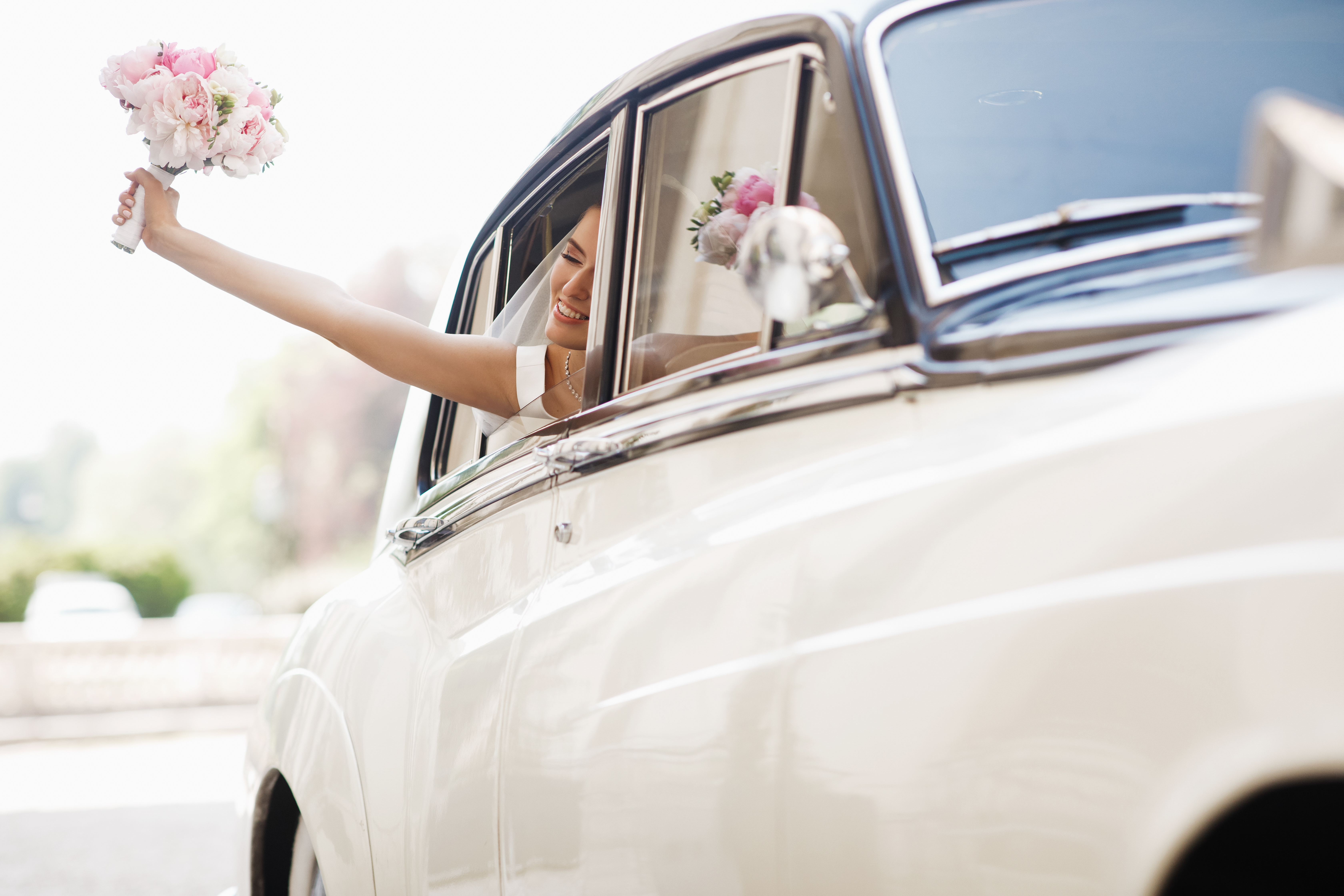 Najem pojazdu do ślubu i jego dekoracja – czy po odwołaniu ślubu musimy za to płacić?