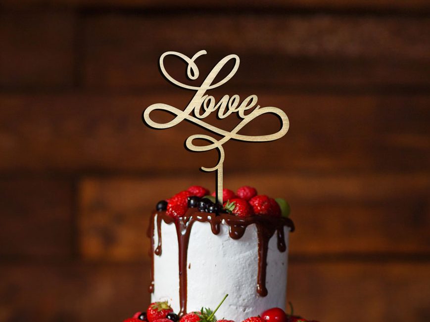 Atrakcje i dekoracje Topper na tort weselny z napisem Love