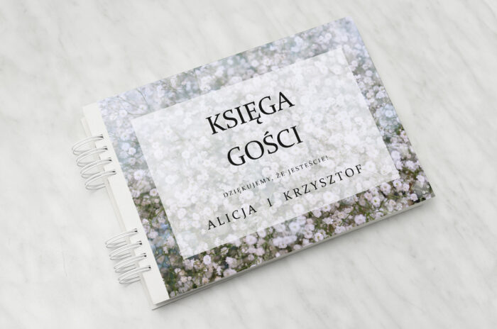 ksiega-gosci-fotograficzne-kwiaty-biala-gipsowka-papier-matowy-dodatki-ksiega-gosci