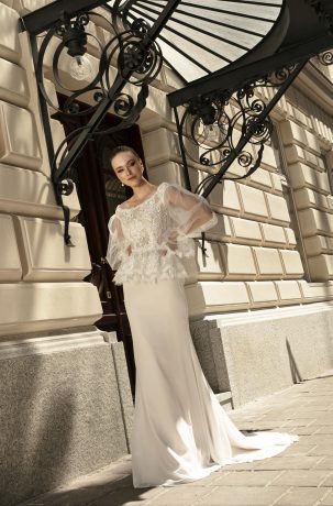Suknie ślubne Zwiewna suknia glamour z tiulowymi rękawami