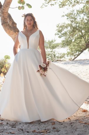 Suknie ślubne Elegancka suknia ślubna plus size z głębokim dekoltem w kształcie litery V