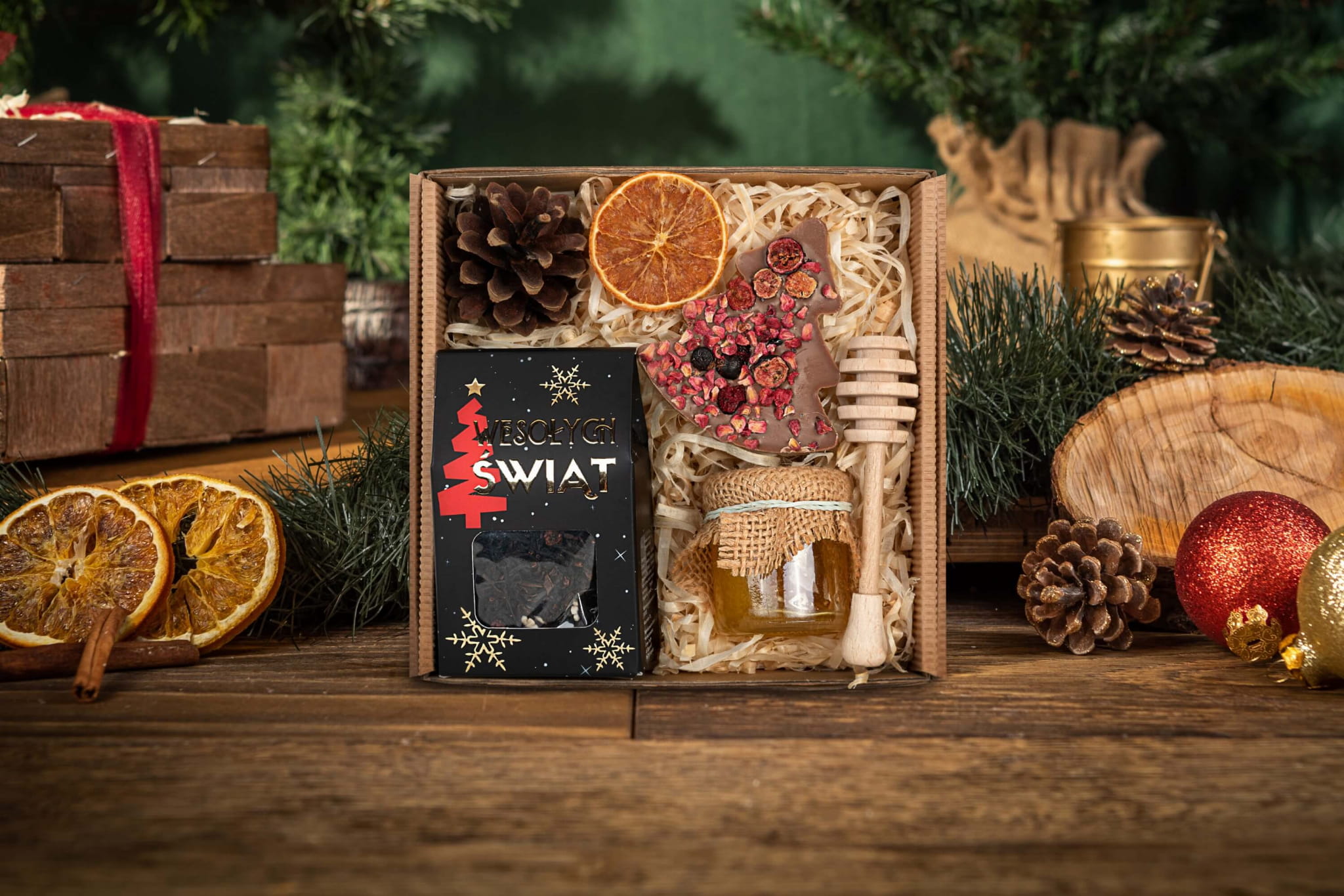 Kosze świąteczne Prezent na święta mikołajki herbata czekolada box