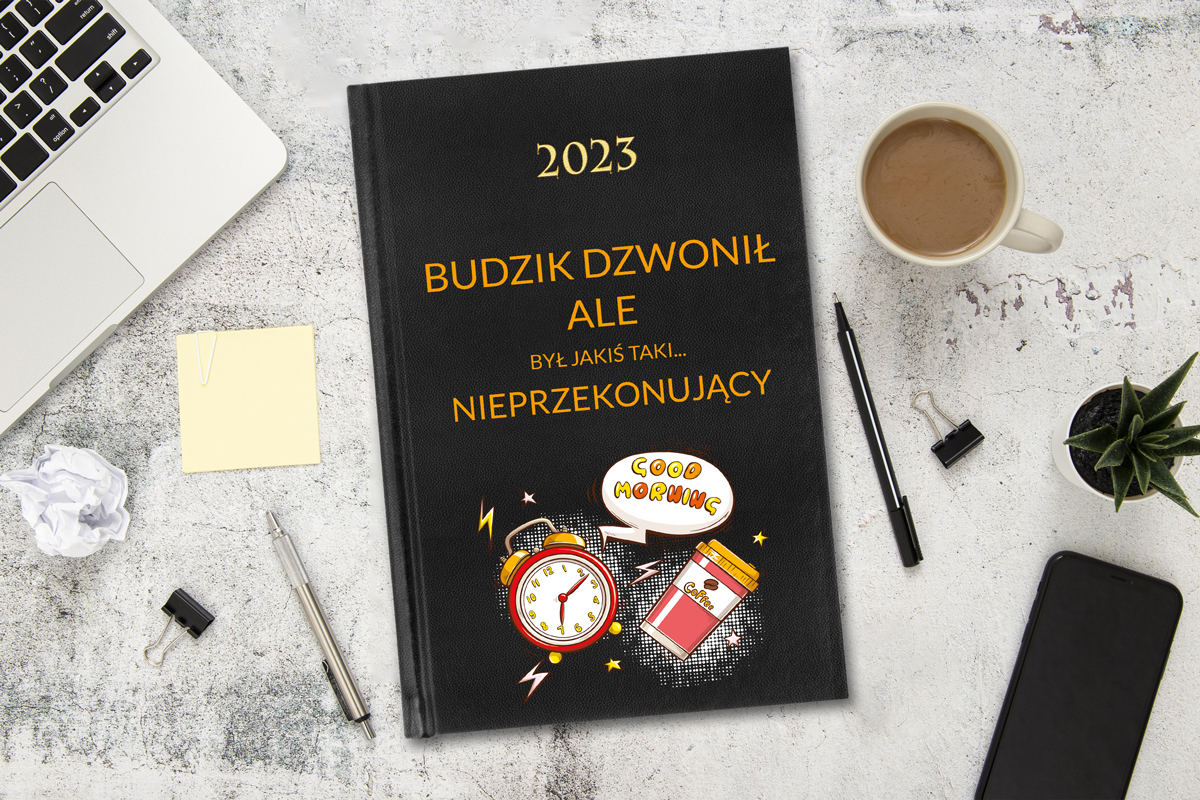 Kalendarze z nadrukiem Kalendarz 2023 Dzienny Książkowy A5 - Indywidualny Nadruk - wzór Budzik